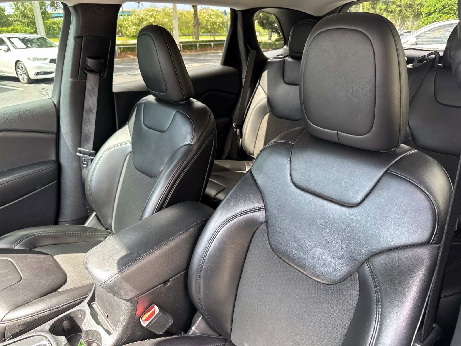 2019 Jeep Cherokee Altitude