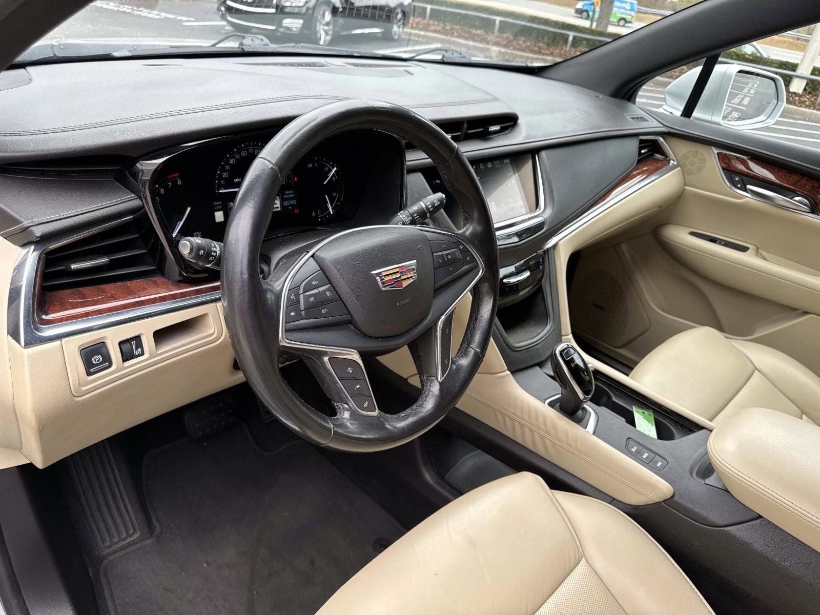 2018 Cadillac XT5 Premium Luxury