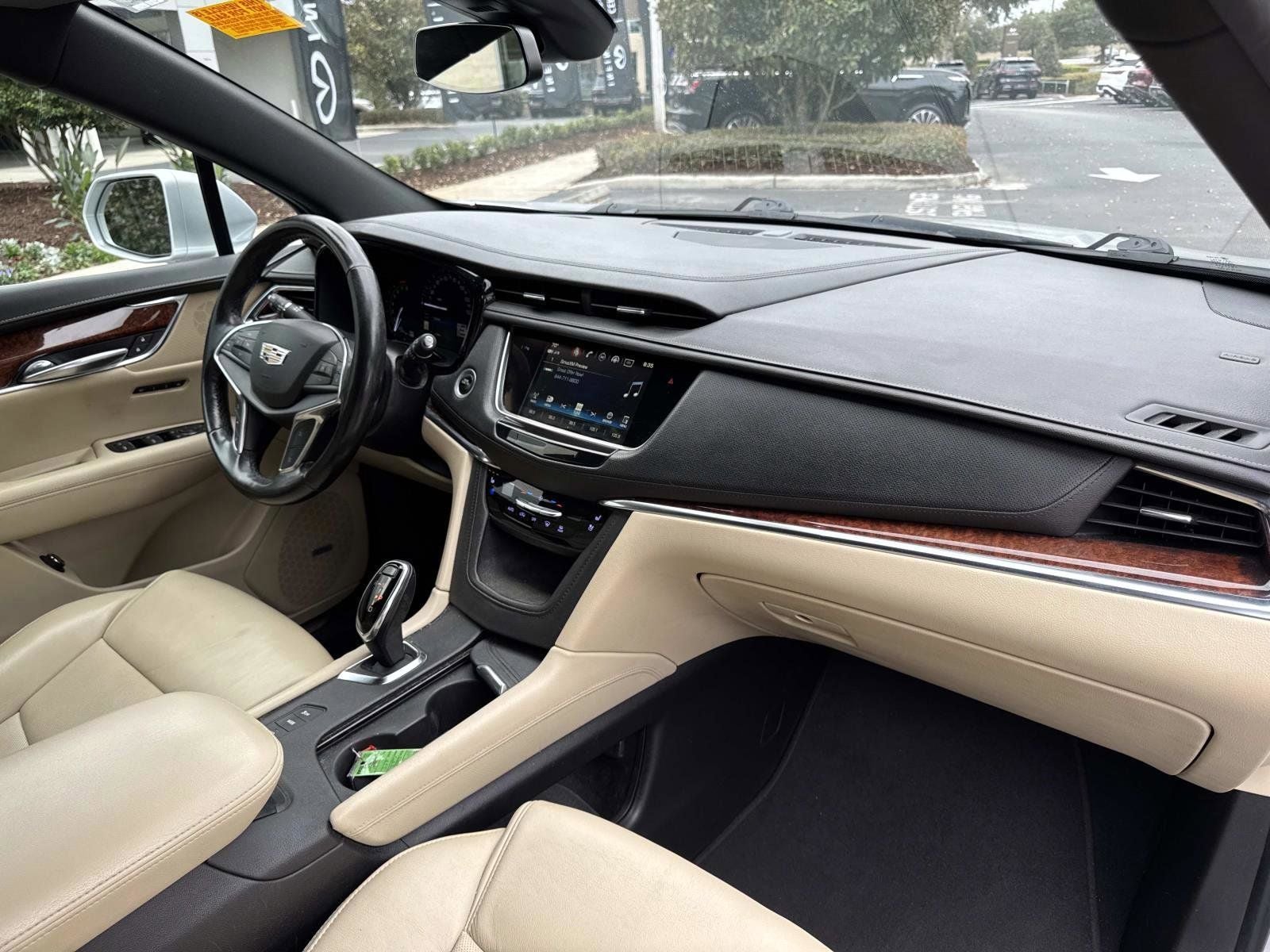 2018 Cadillac XT5 Premium Luxury