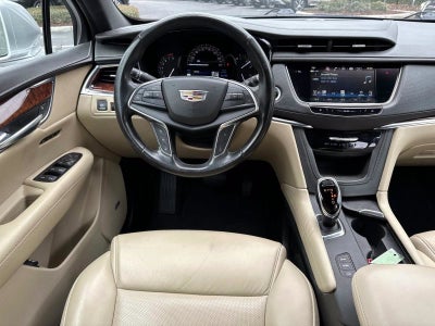2018 Cadillac XT5 Premium Luxury