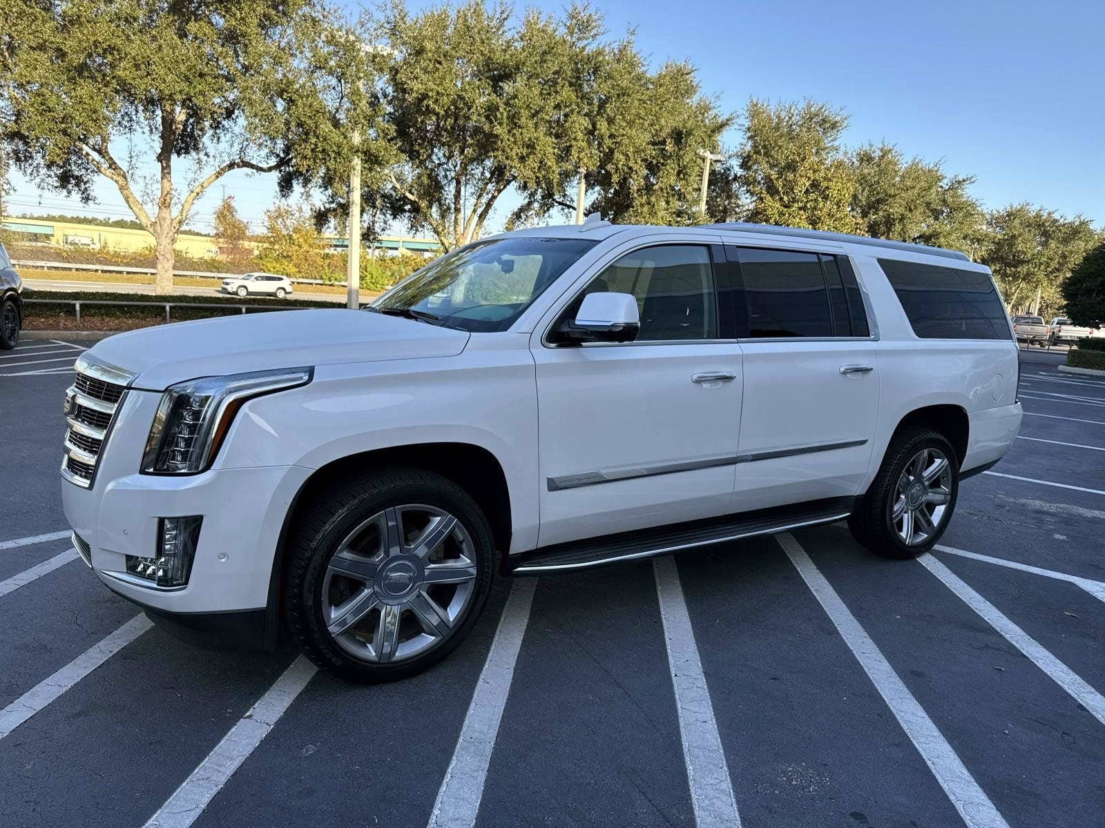 2019 Cadillac Escalade ESV Premium
