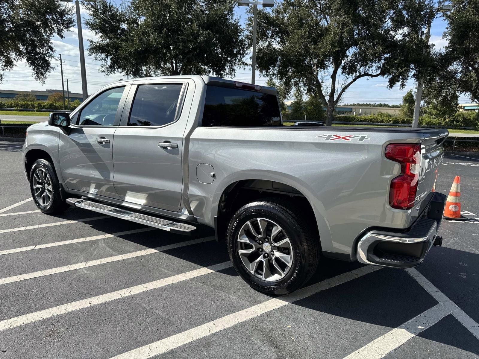 2023 Chevrolet Silverado 1500 LT LT1