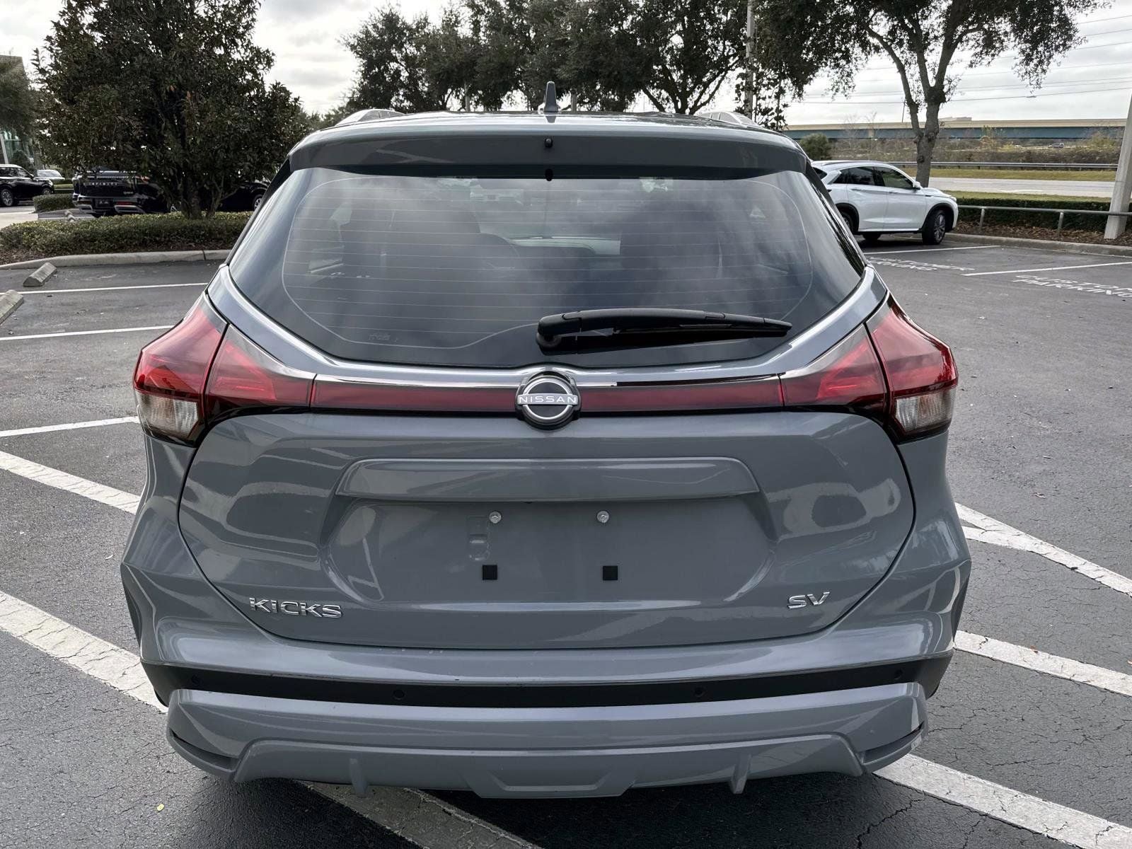 2023 Nissan Kicks SV