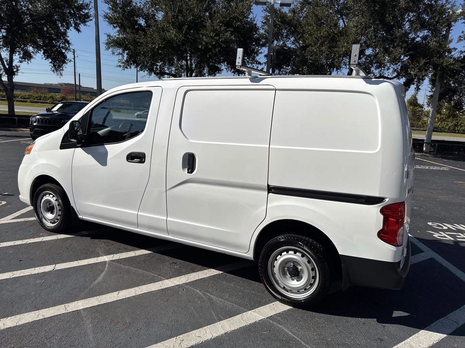 2021 Nissan NV200 S