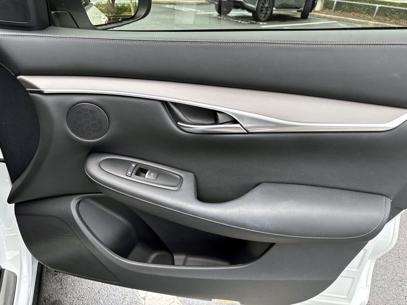 2023 INFINITI QX50 LUXE