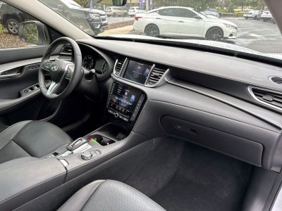 2023 INFINITI QX50 LUXE