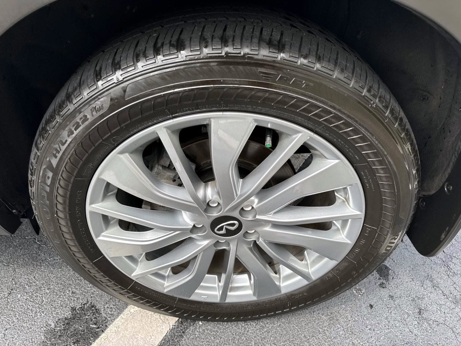 2023 INFINITI QX50 LUXE