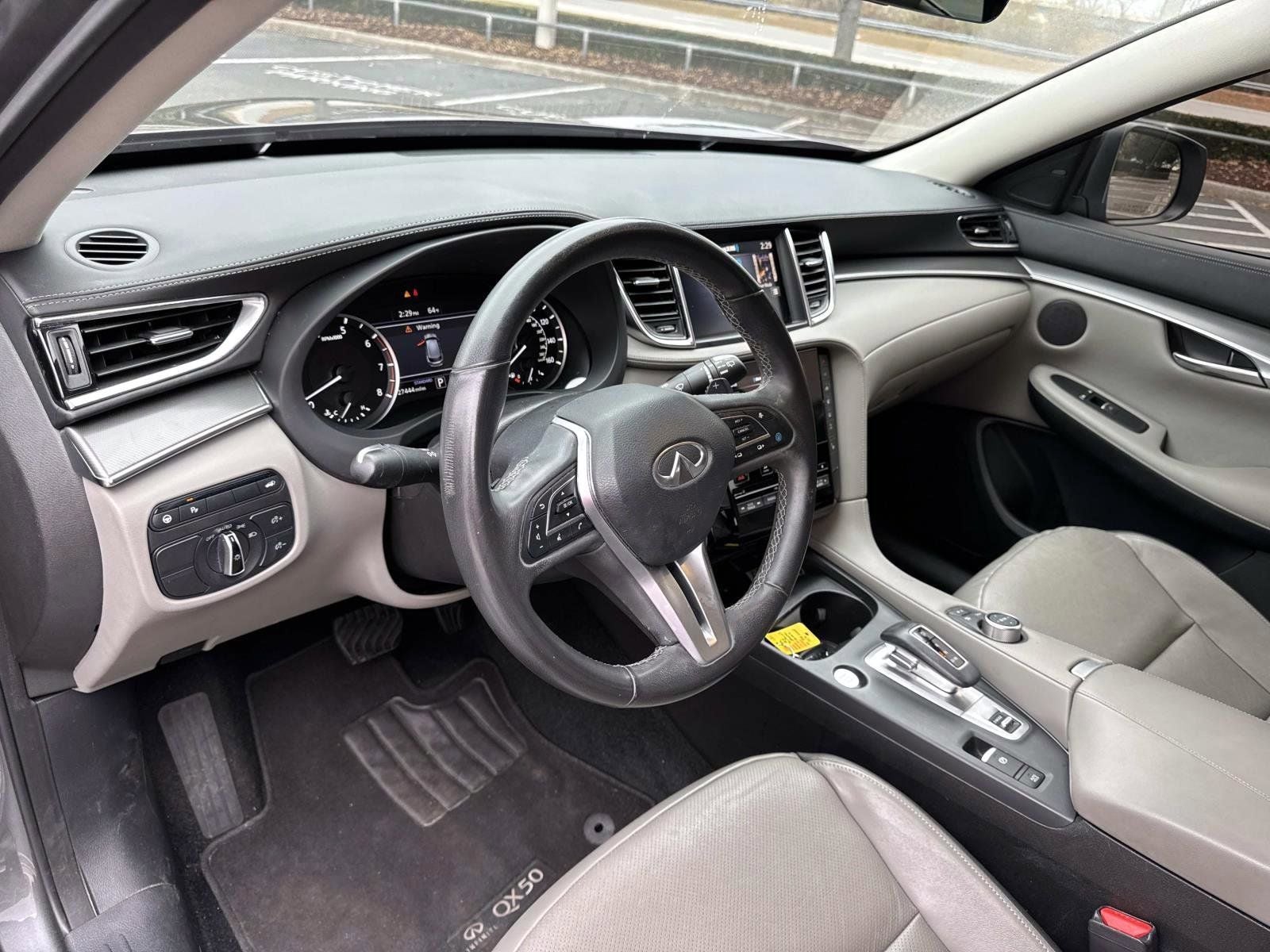 2023 INFINITI QX50 LUXE