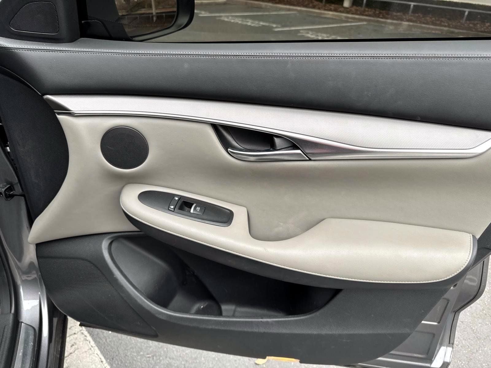 2023 INFINITI QX50 LUXE