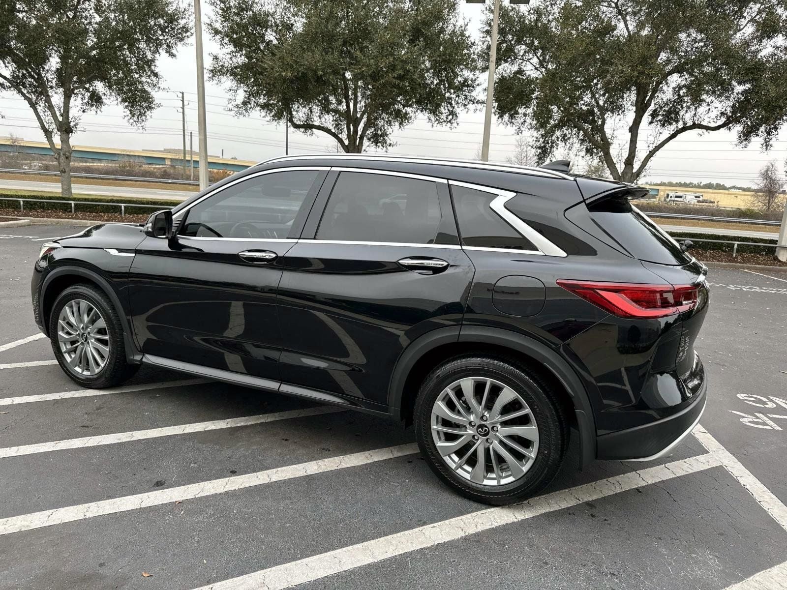 2023 INFINITI QX50 LUXE