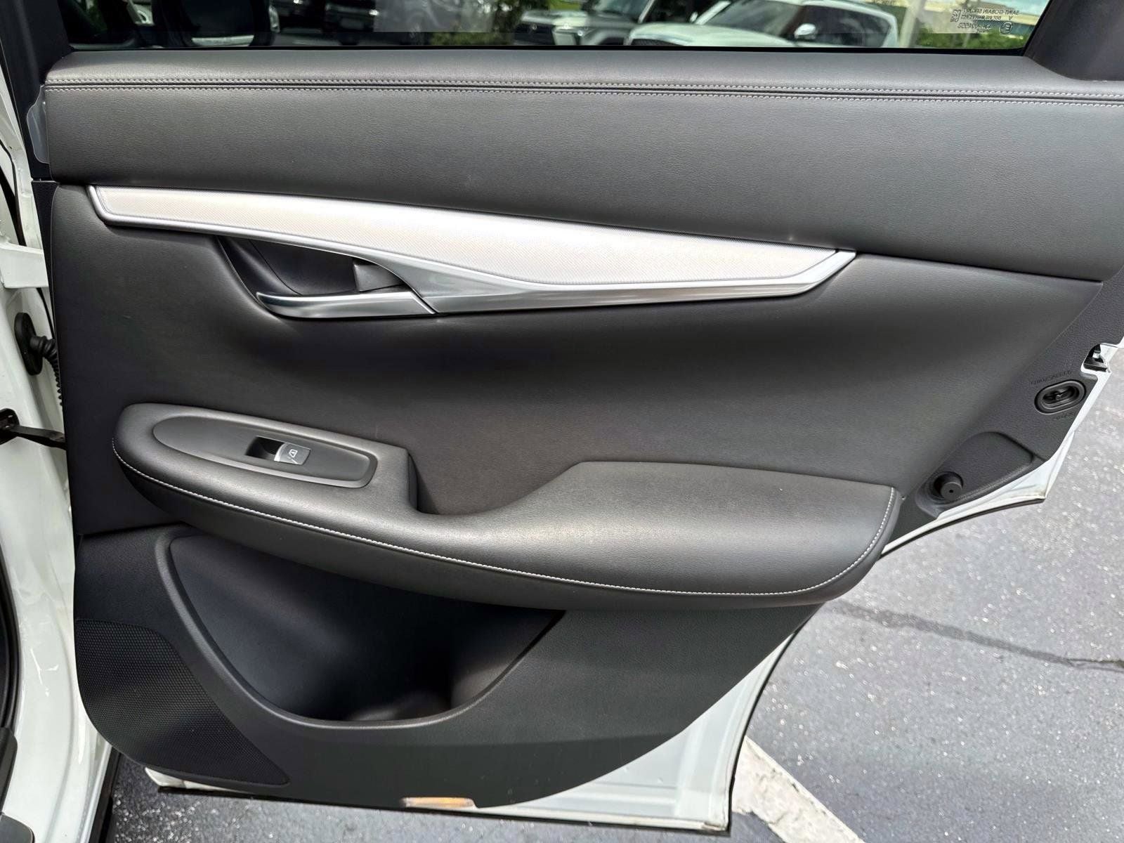 2021 INFINITI QX50 LUXE