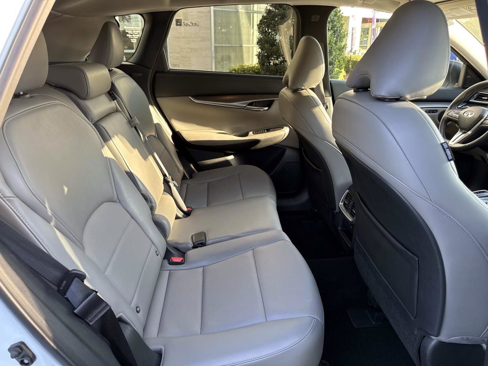 2023 INFINITI QX50 LUXE