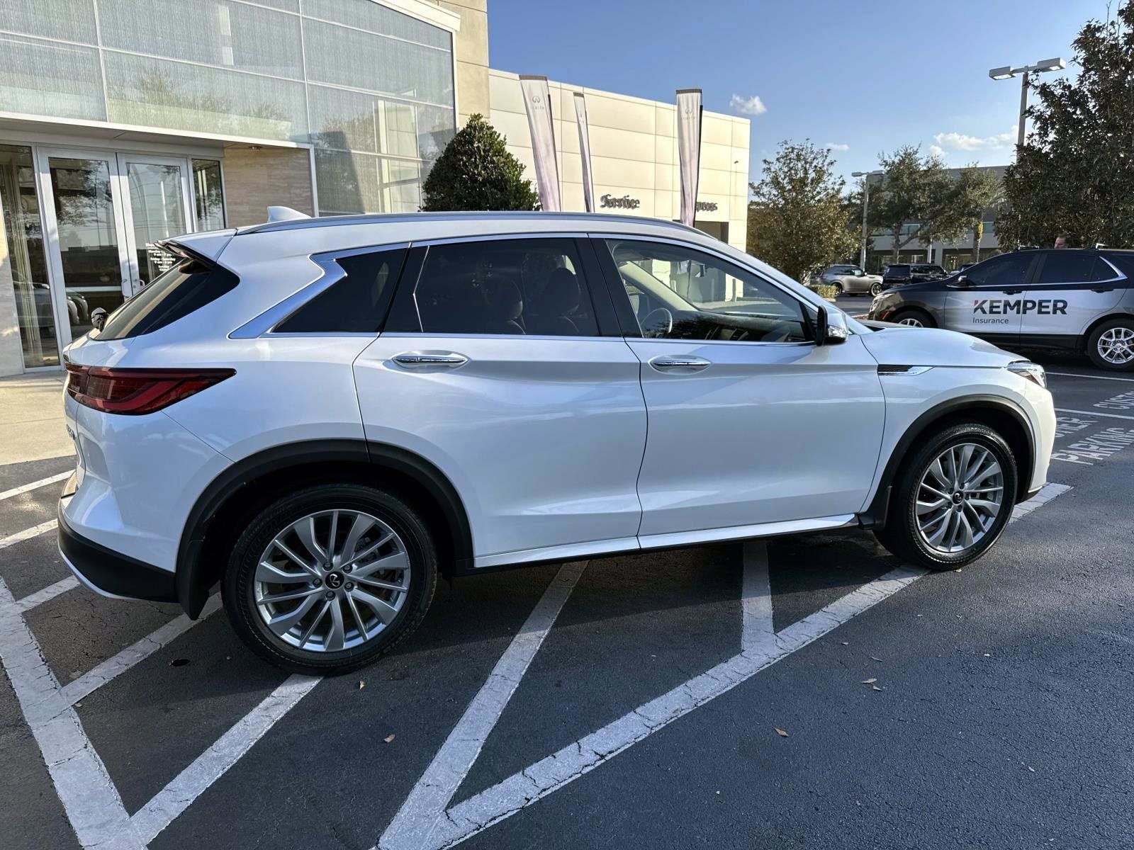 2023 INFINITI QX50 LUXE