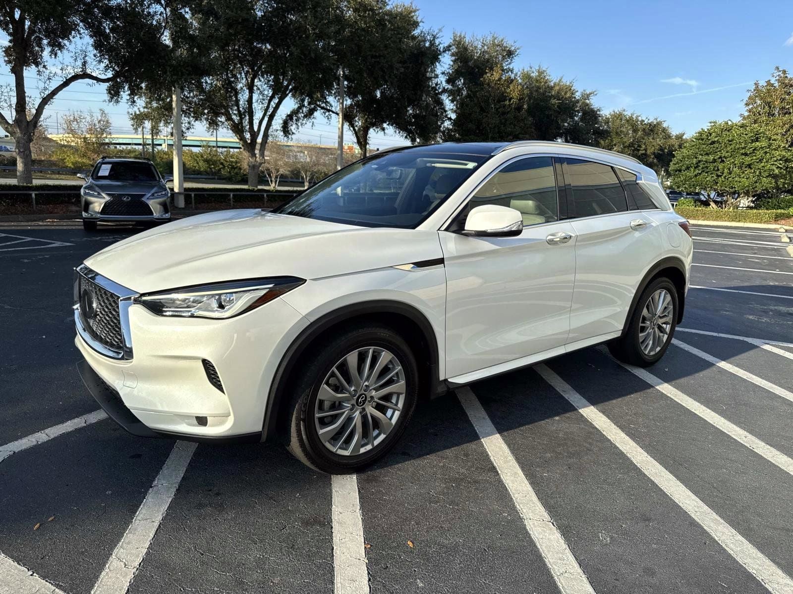 2023 INFINITI QX50 LUXE