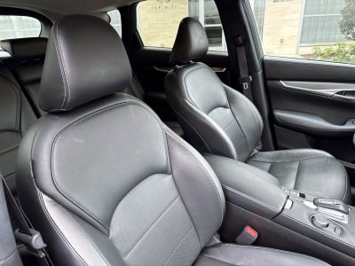 2023 INFINITI QX50 LUXE