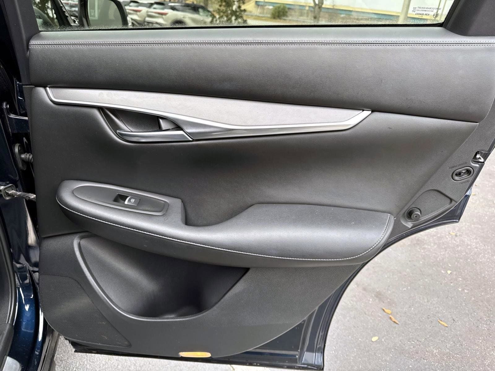 2023 INFINITI QX50 LUXE