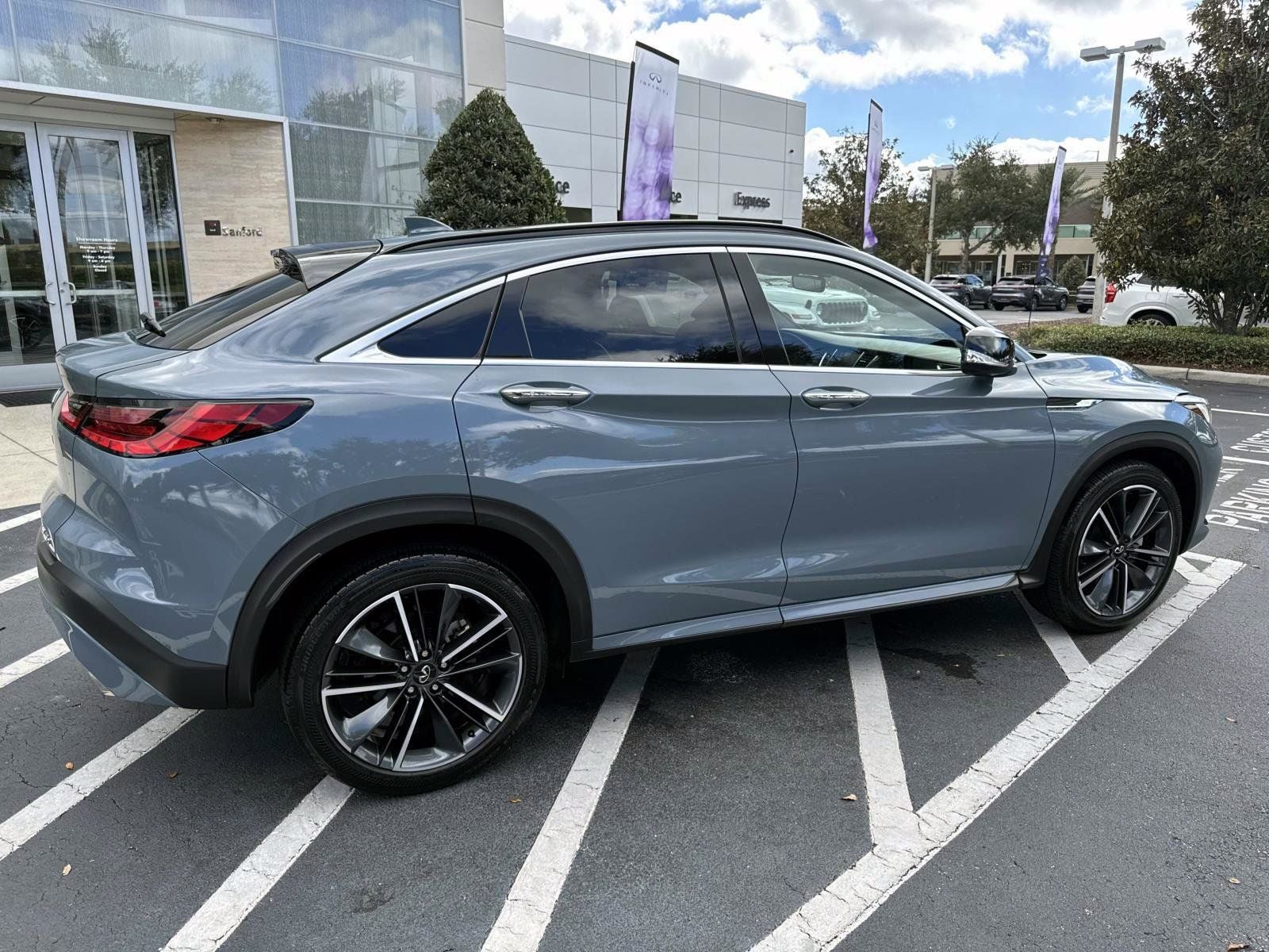 2025 INFINITI QX55 LUXE
