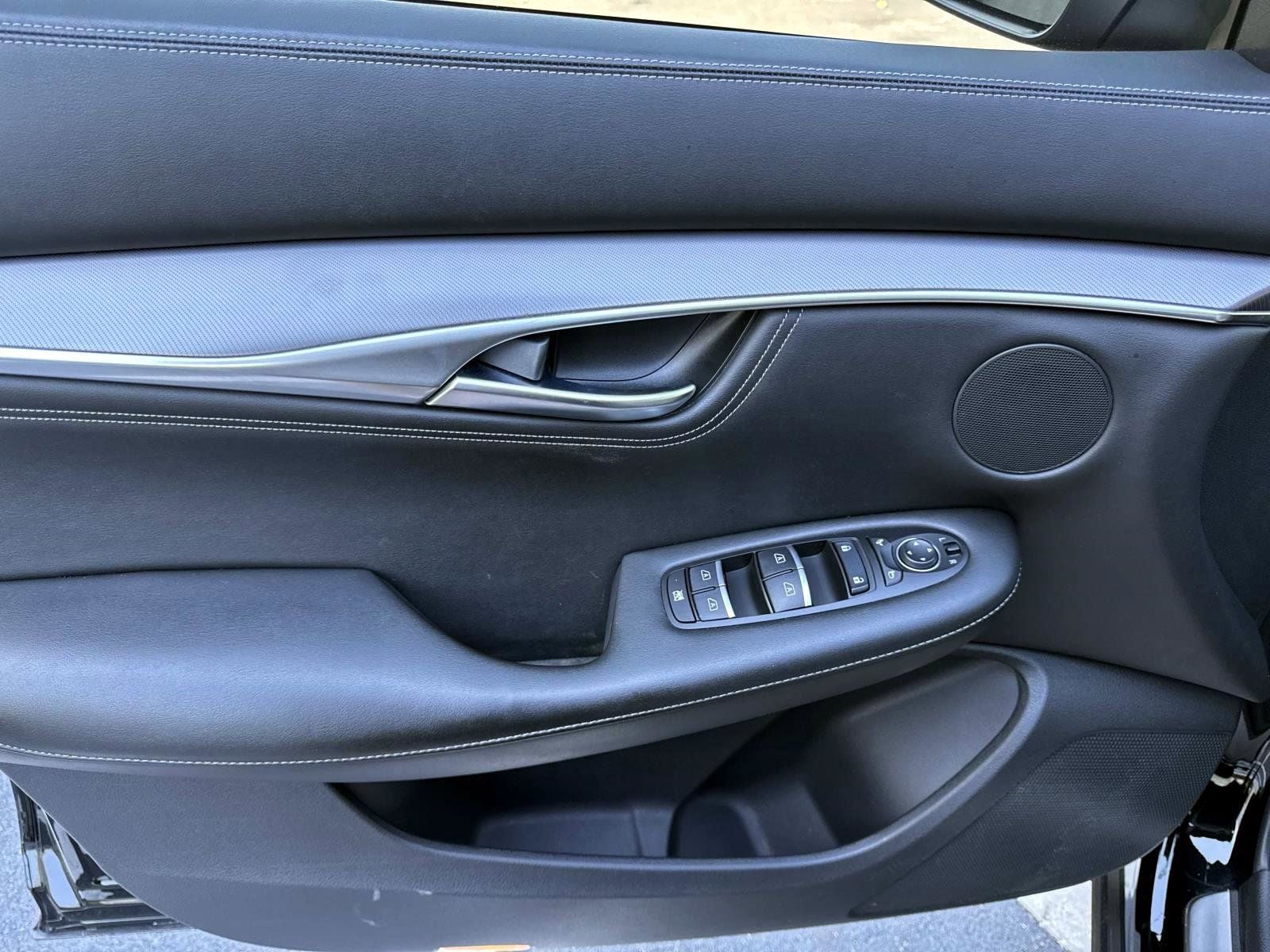 2023 INFINITI QX55 LUXE