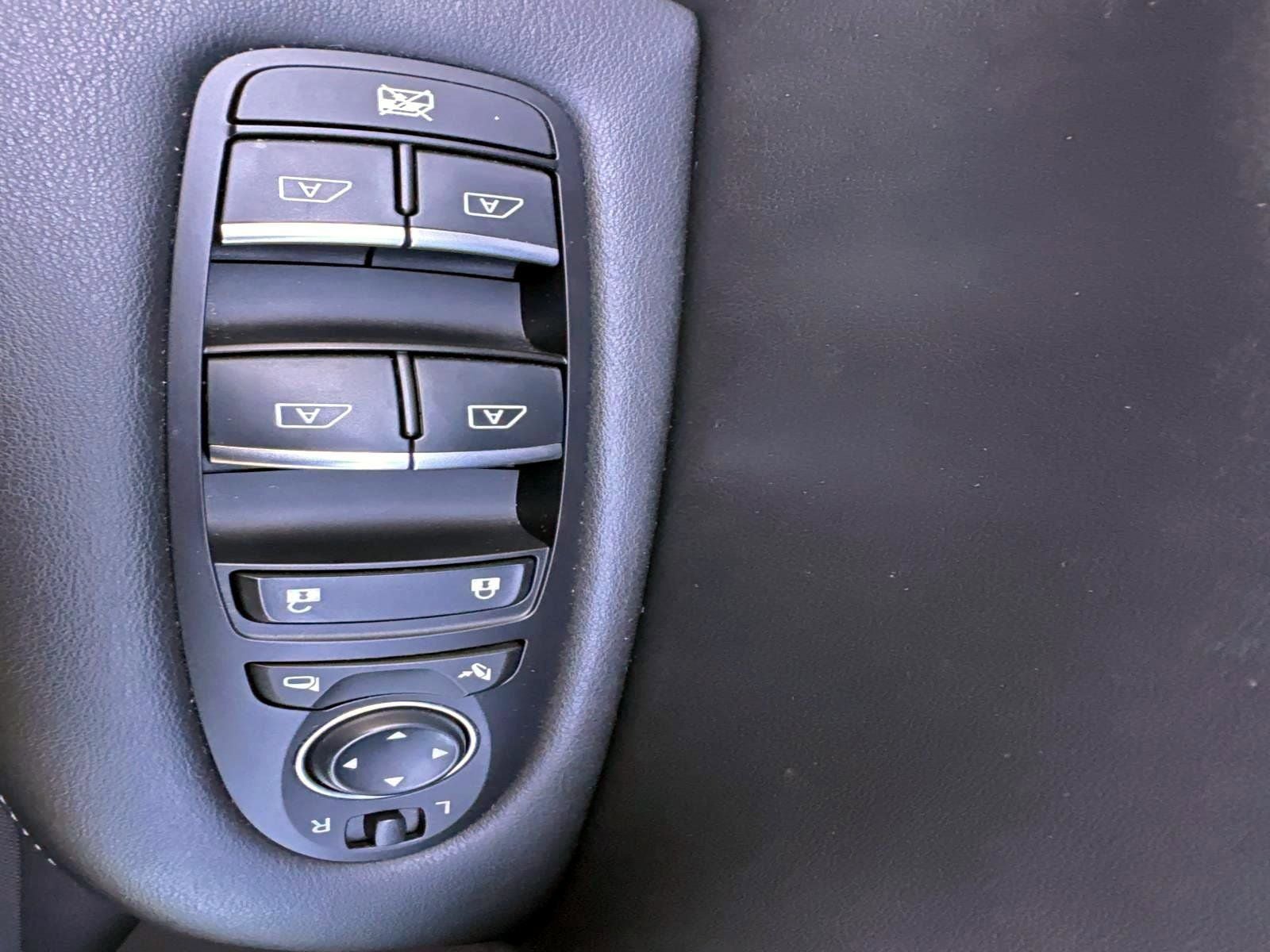 2023 INFINITI QX55 LUXE