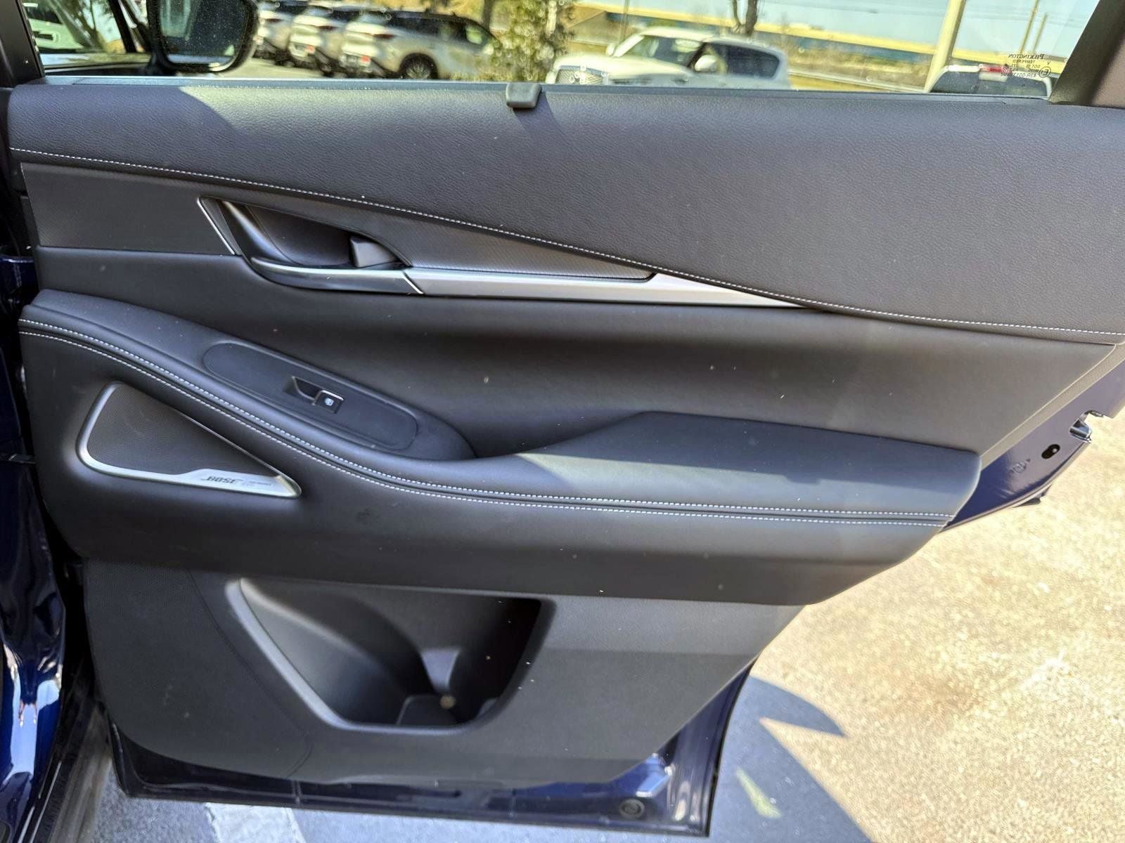 2025 INFINITI QX60 LUXE