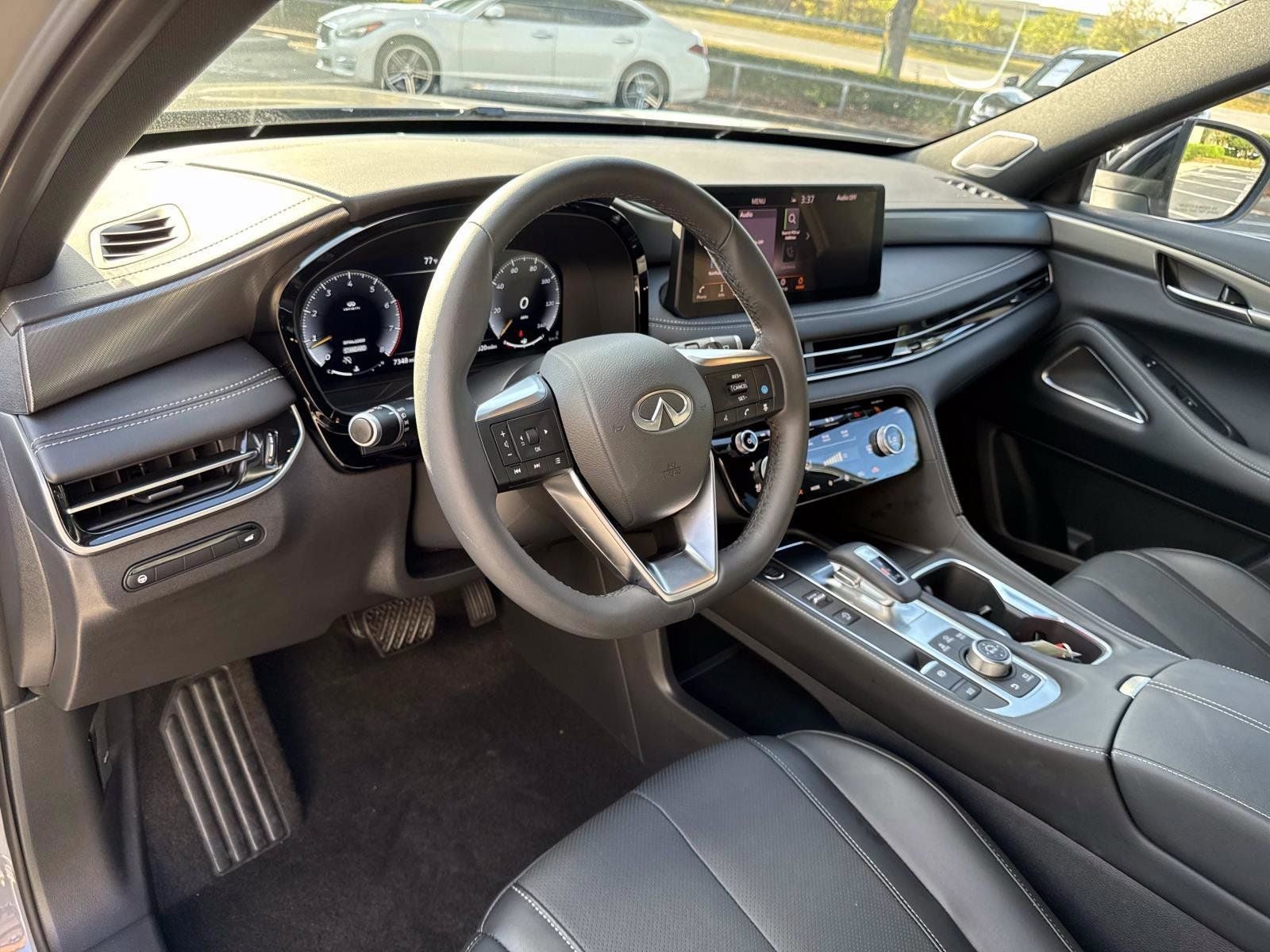 2025 INFINITI QX60 LUXE