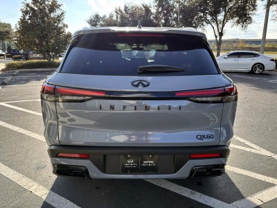2025 INFINITI QX60 LUXE