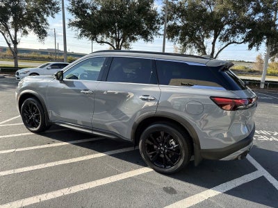 2025 INFINITI QX60 LUXE