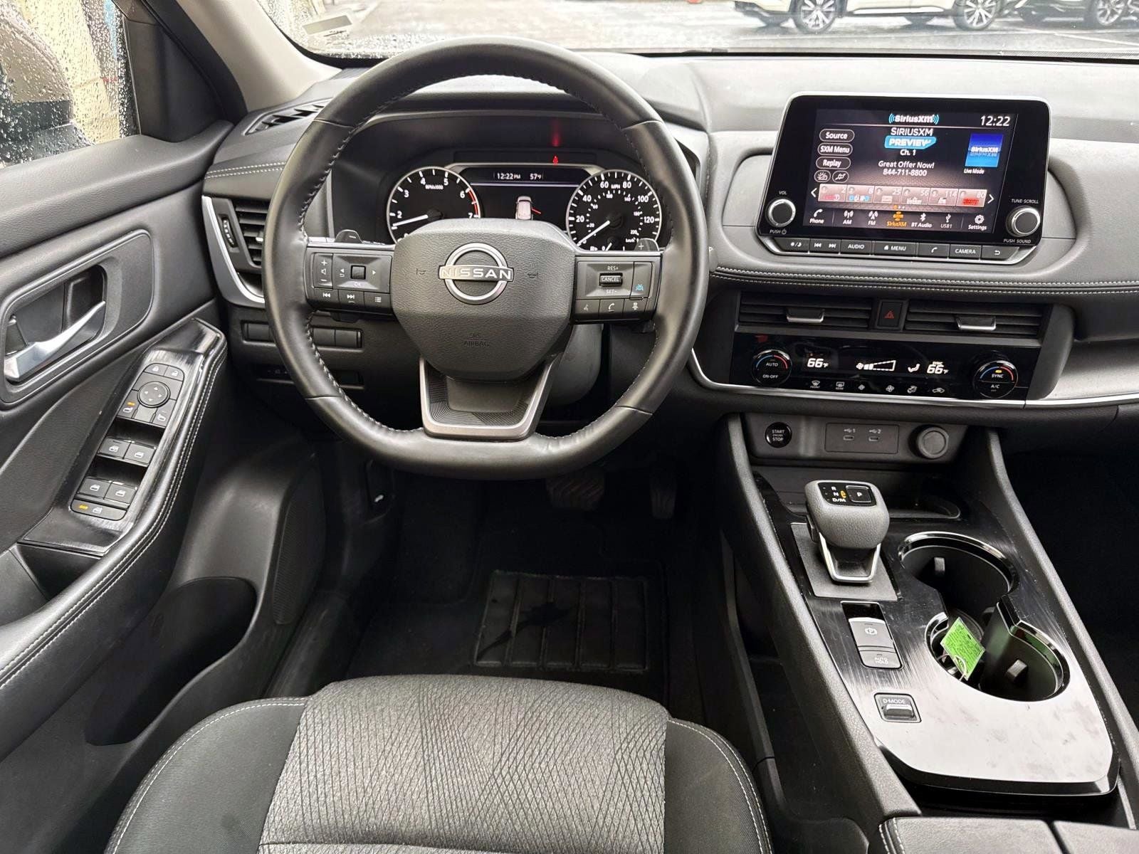 2025 Nissan Rogue SV