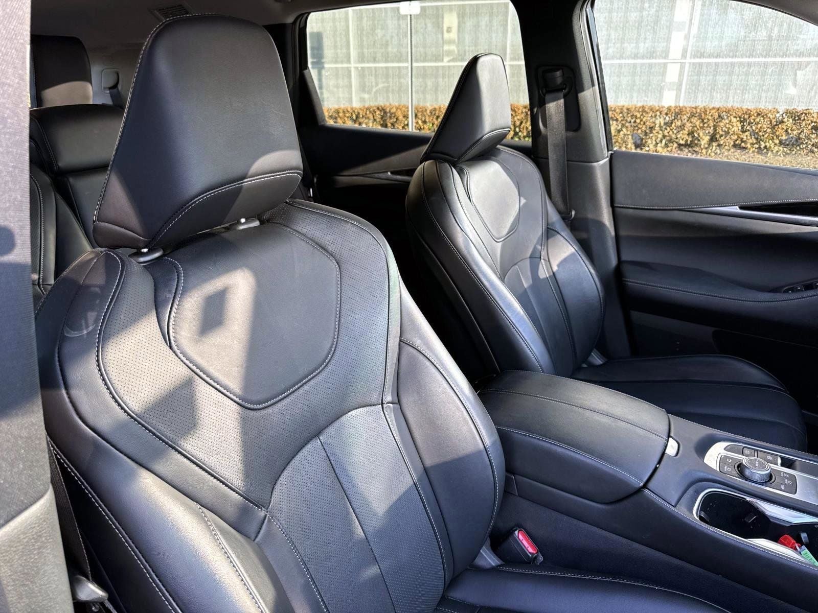 2024 INFINITI QX60 PURE