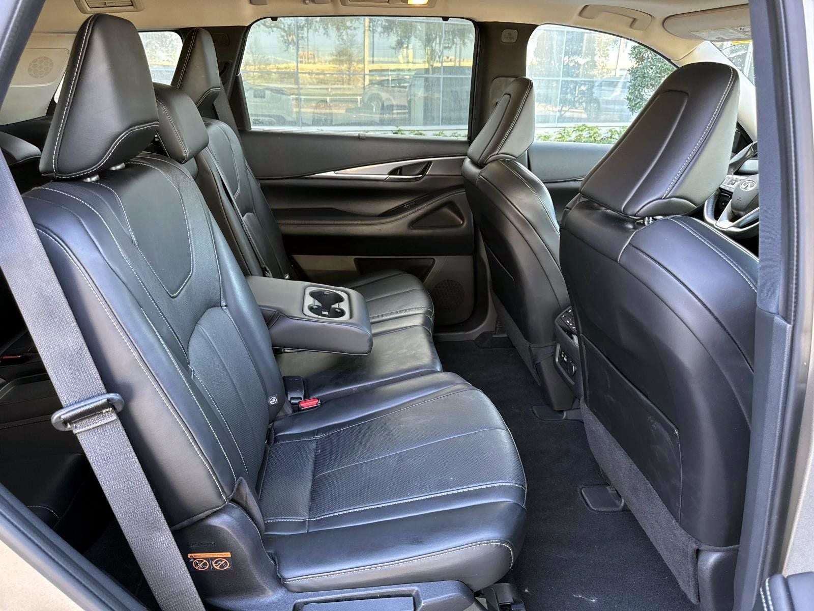 2022 INFINITI QX60 LUXE