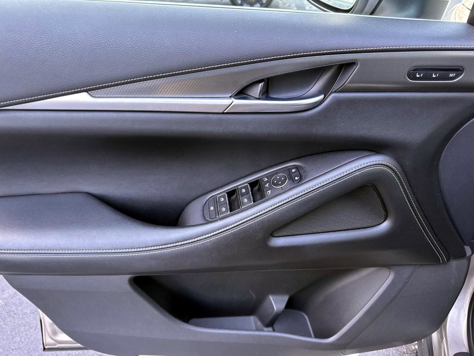 2022 INFINITI QX60 LUXE