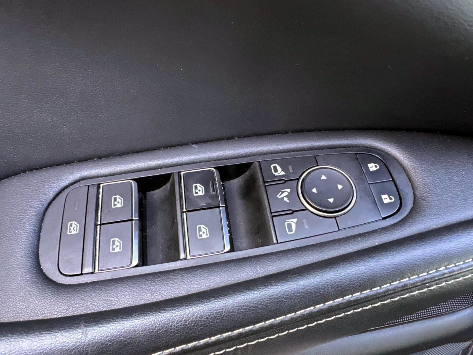 2022 INFINITI QX60 LUXE