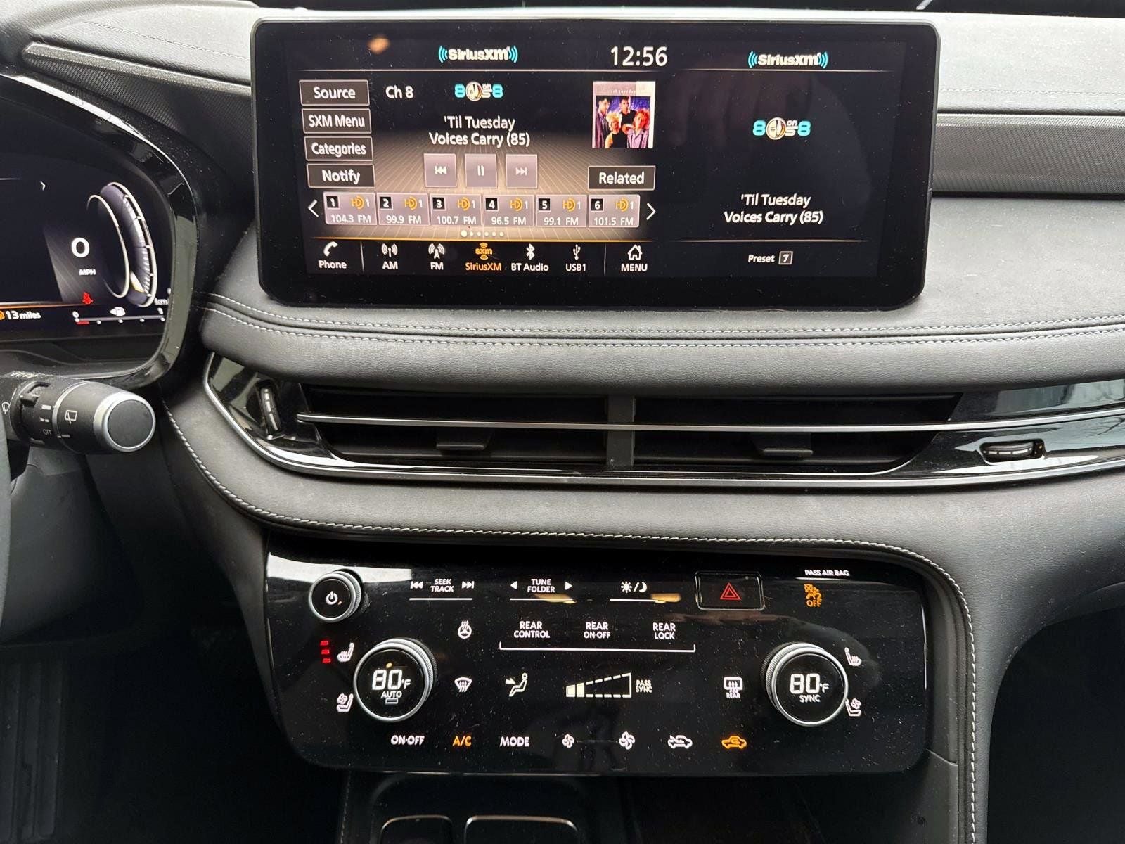 2023 INFINITI QX60 LUXE