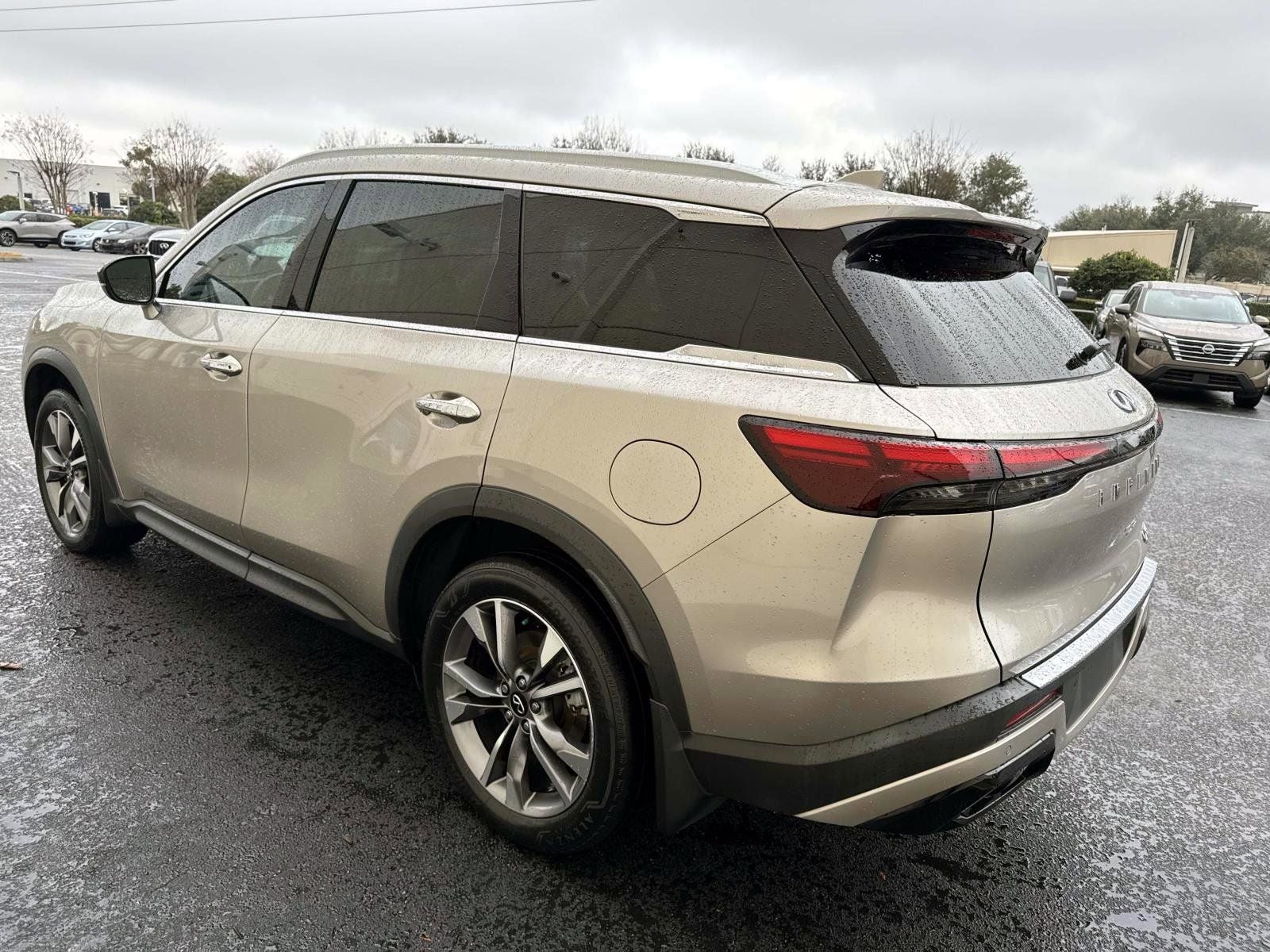 2023 INFINITI QX60 LUXE