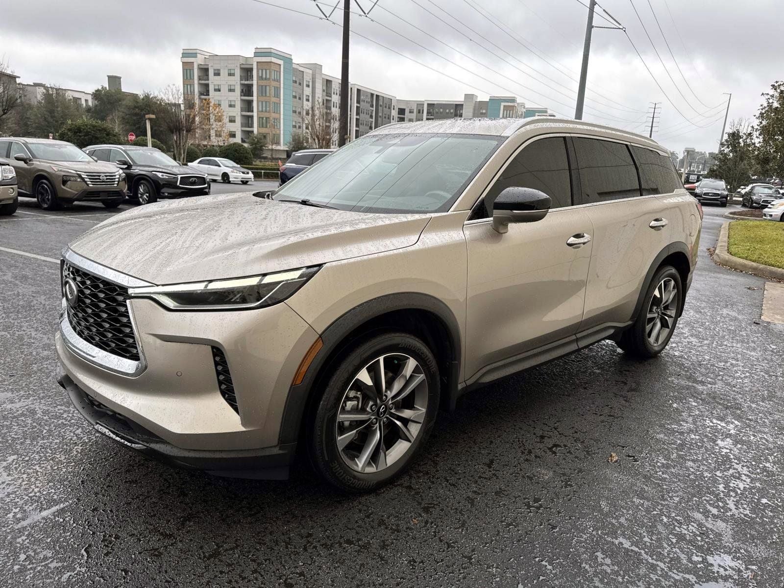 2023 INFINITI QX60 LUXE
