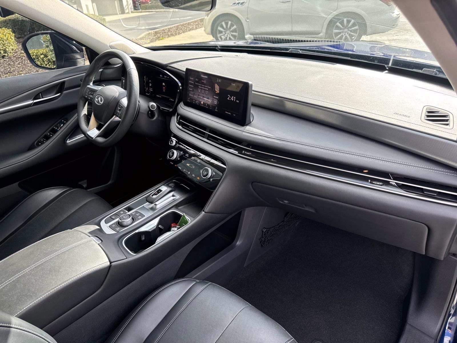 2023 INFINITI QX60 LUXE