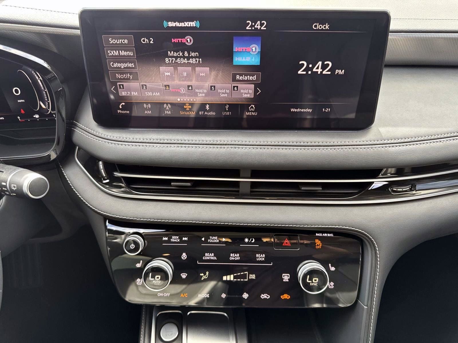 2023 INFINITI QX60 LUXE