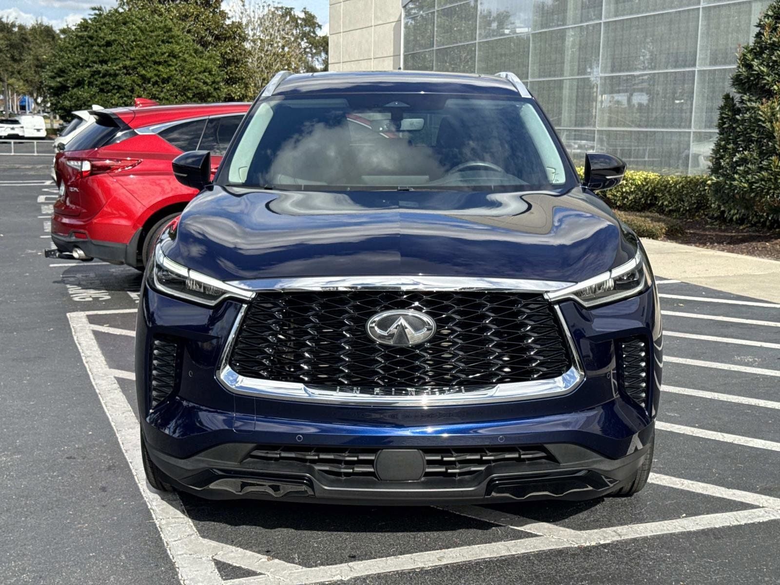 2023 INFINITI QX60 LUXE