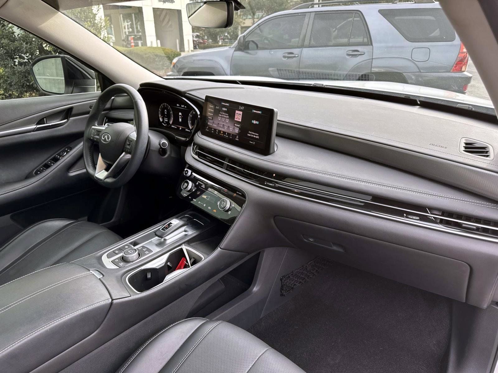 2023 INFINITI QX60 LUXE