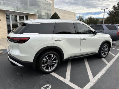 2023 INFINITI QX60 LUXE