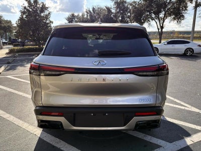 2024 INFINITI QX60 LUXE