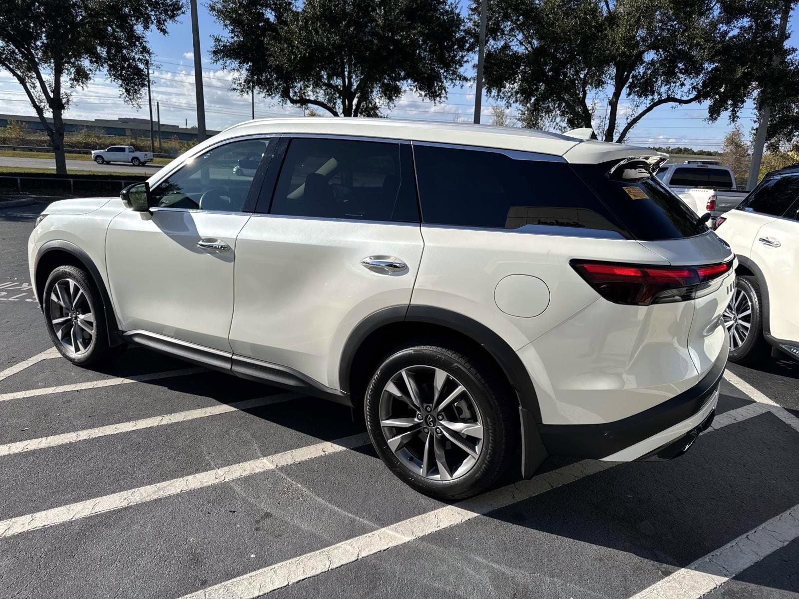 2024 INFINITI QX60 LUXE