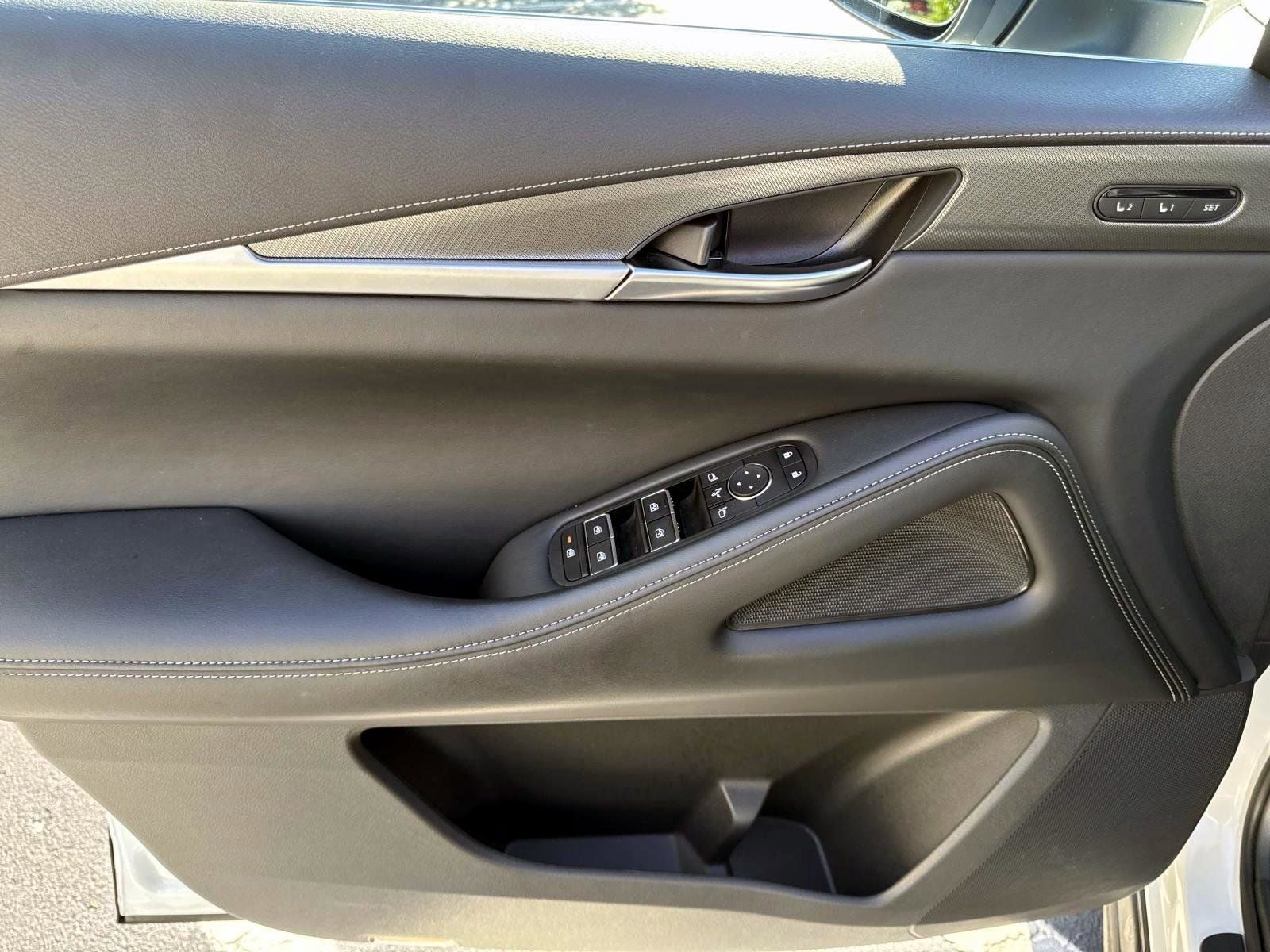 2024 INFINITI QX60 LUXE