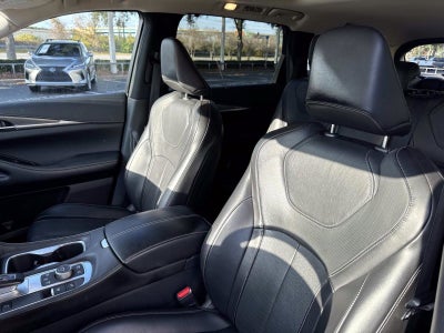 2023 INFINITI QX60 LUXE