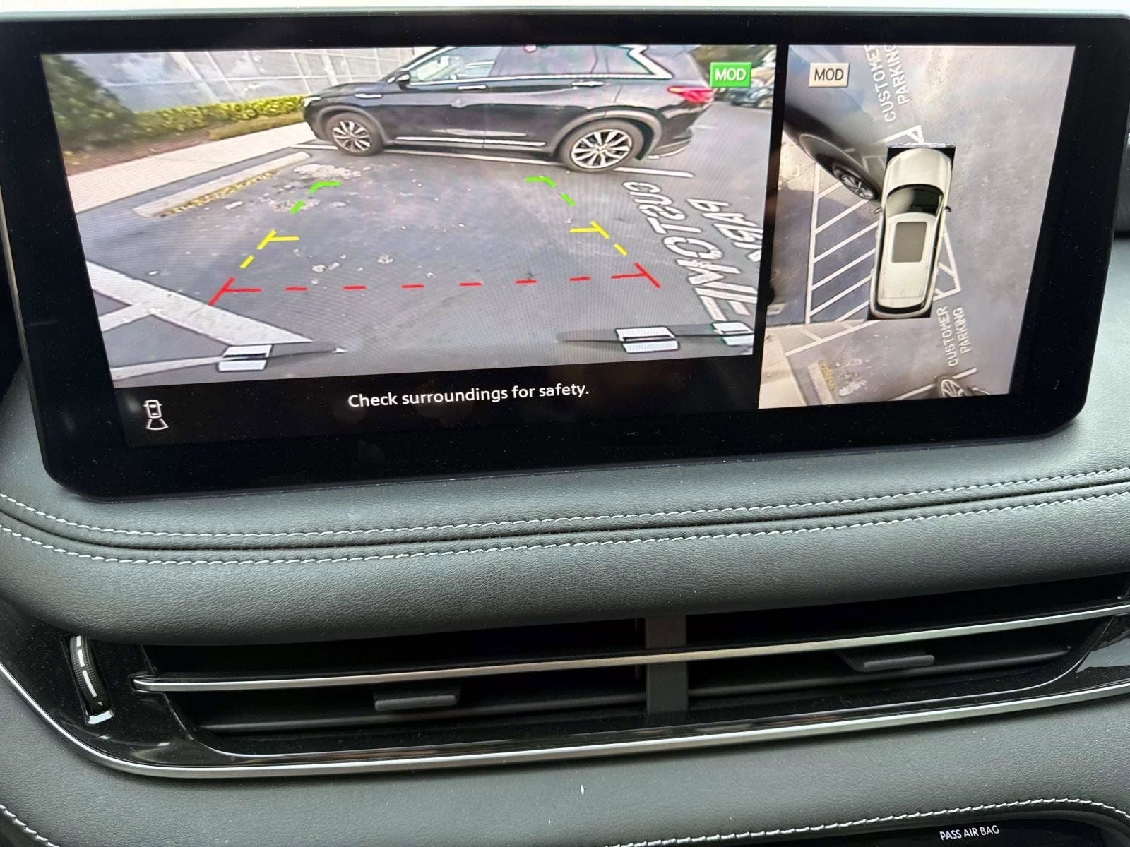 2023 INFINITI QX60 LUXE