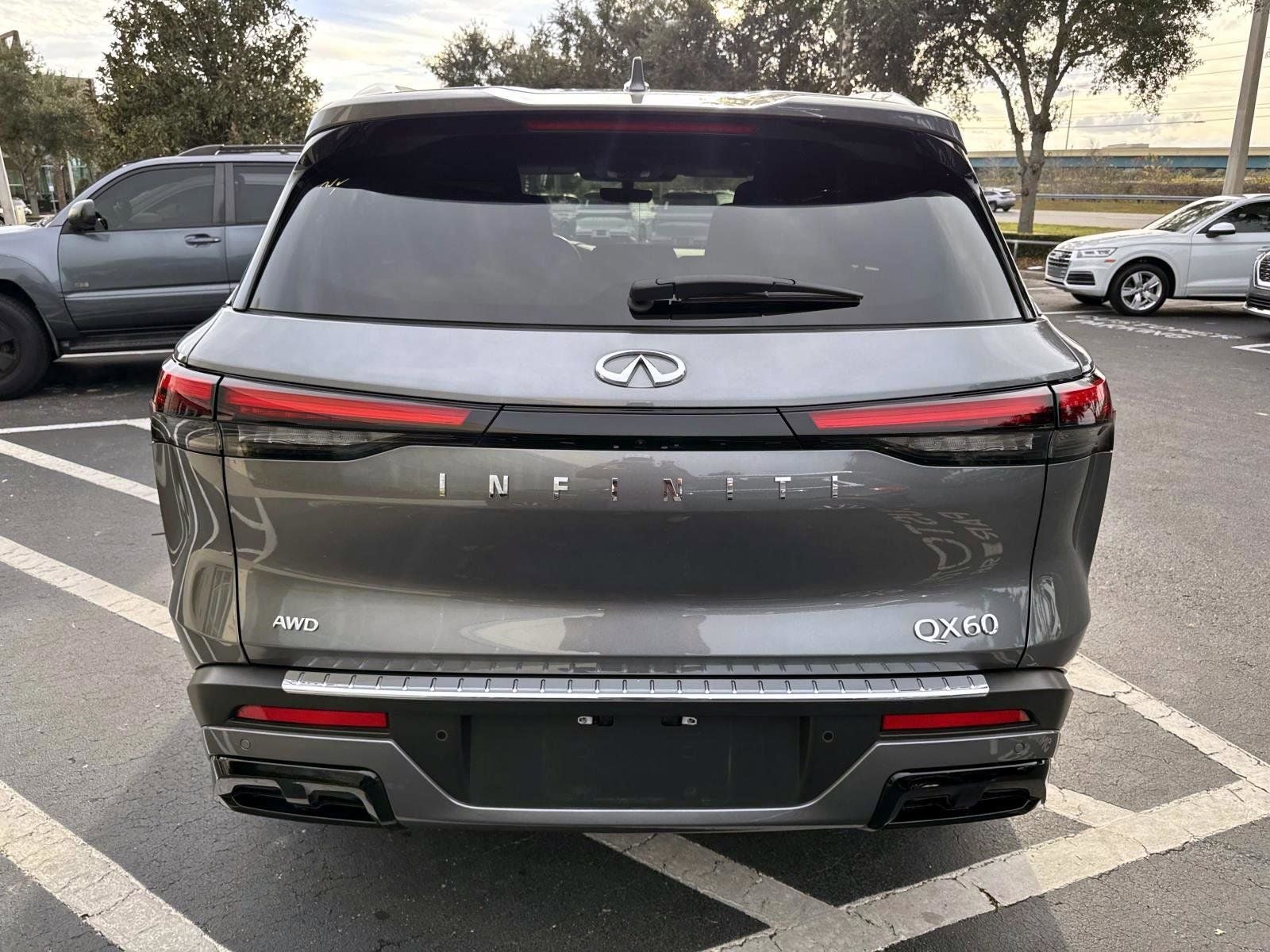 2023 INFINITI QX60 LUXE