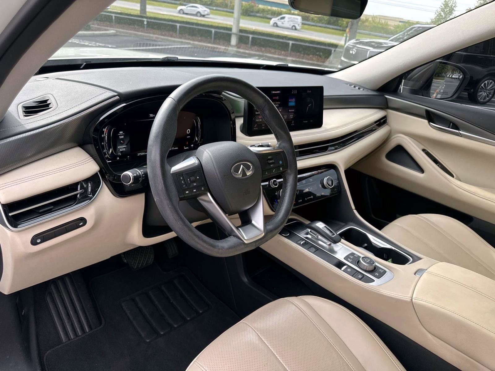 2023 INFINITI QX60 LUXE