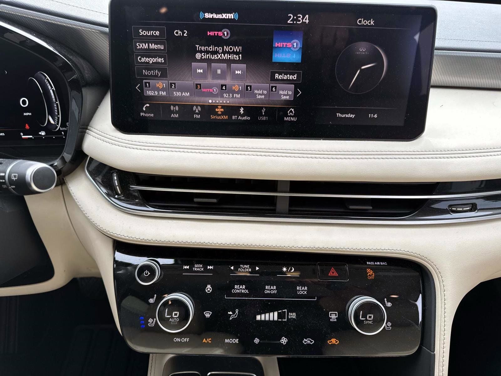 2023 INFINITI QX60 LUXE