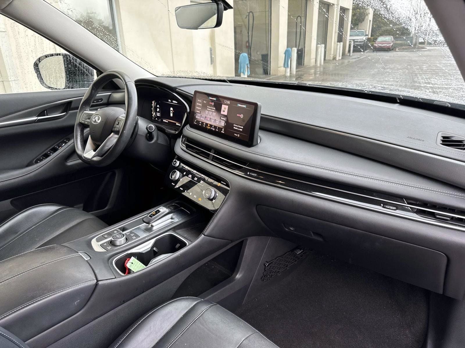 2023 INFINITI QX60 LUXE