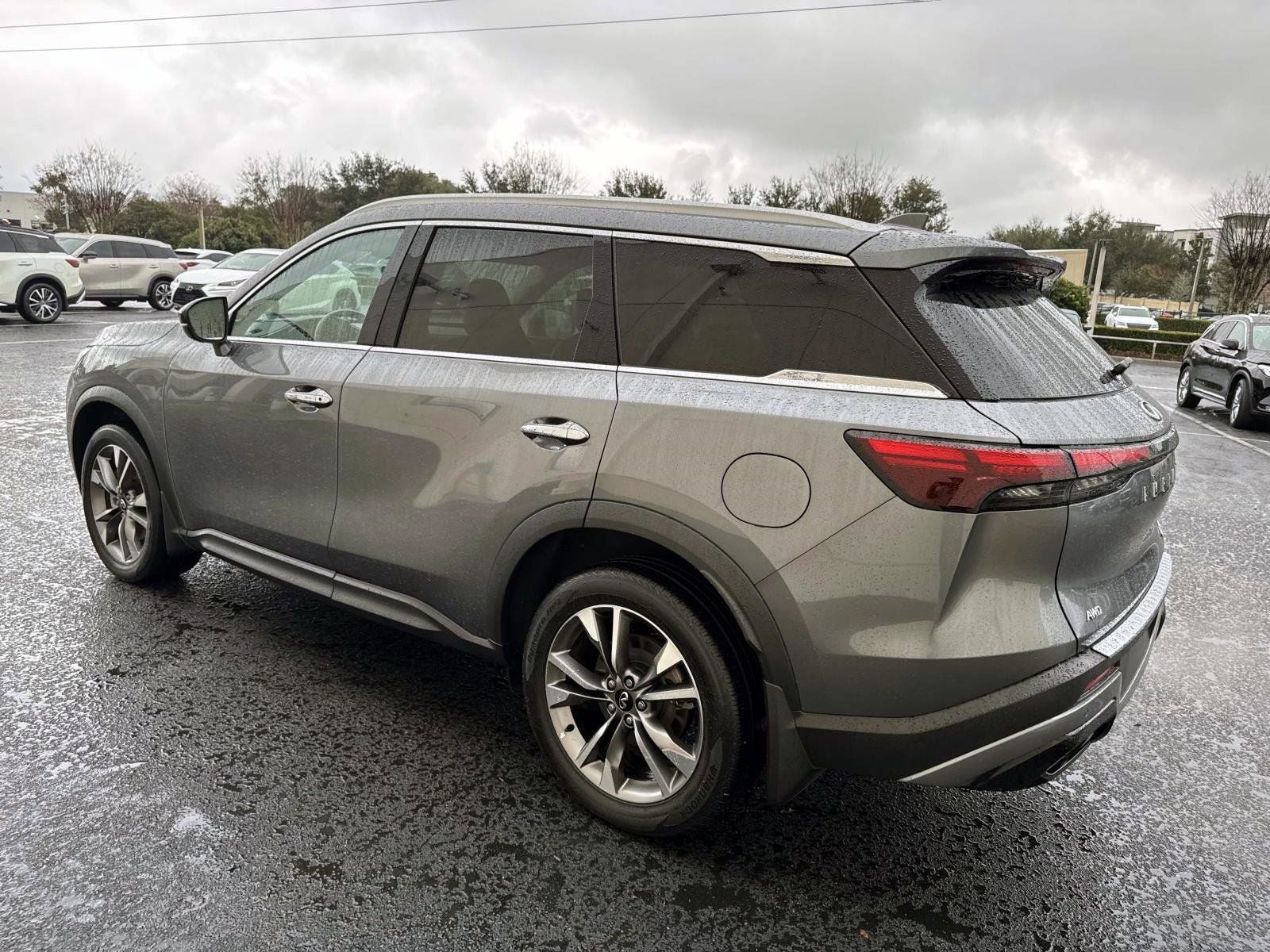 2023 INFINITI QX60 LUXE